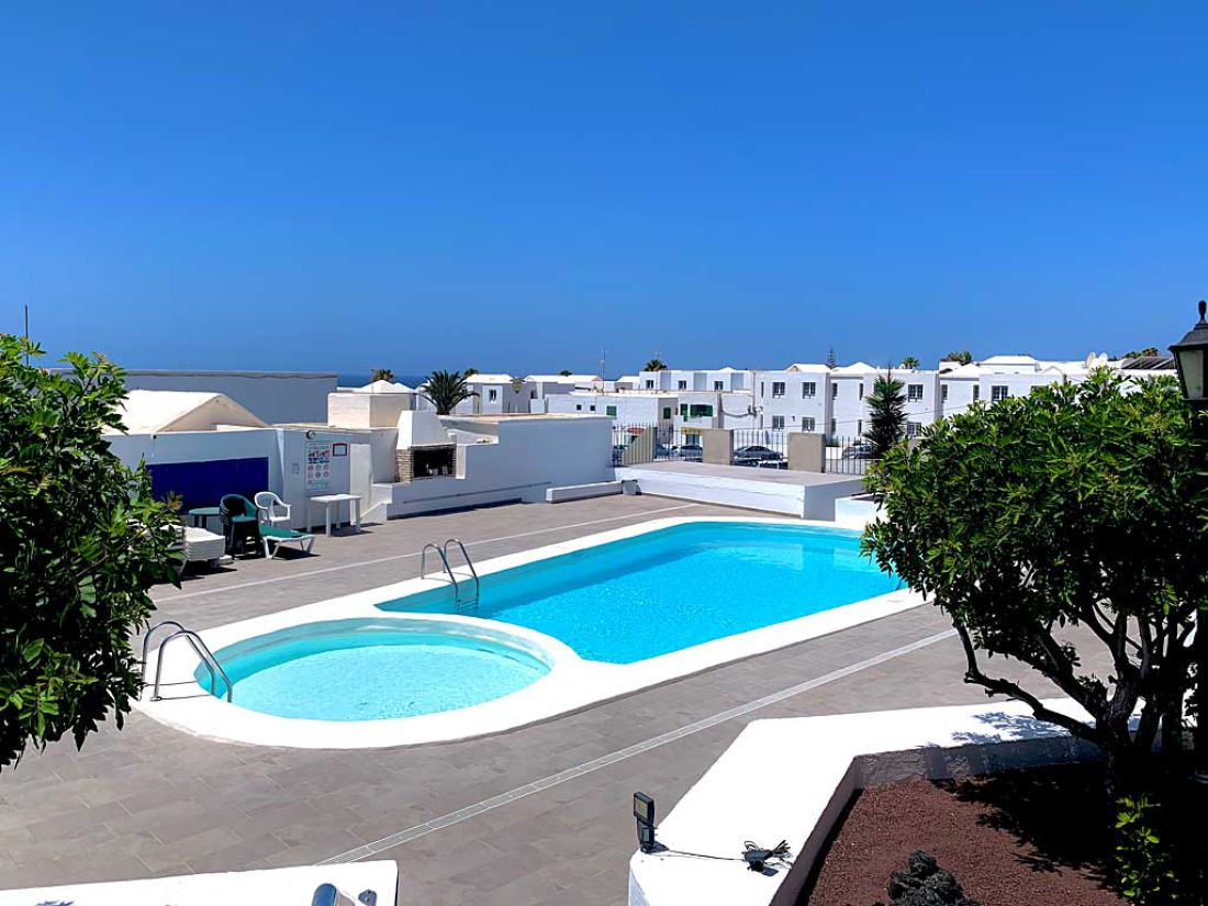 Foto: Terrasse und Pool La Cesto Puerto del Carmen